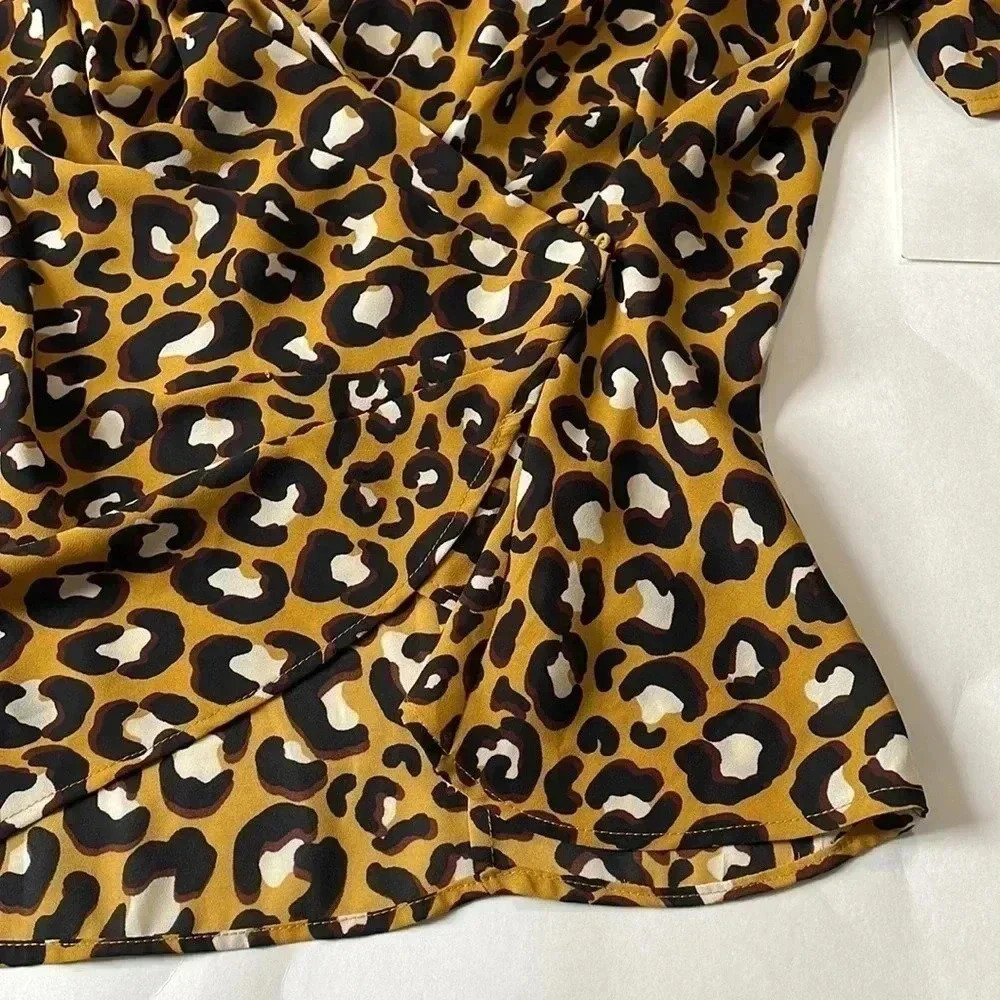 NWT Who What Wear leopard print top size XSmall - Picture 4 of 8